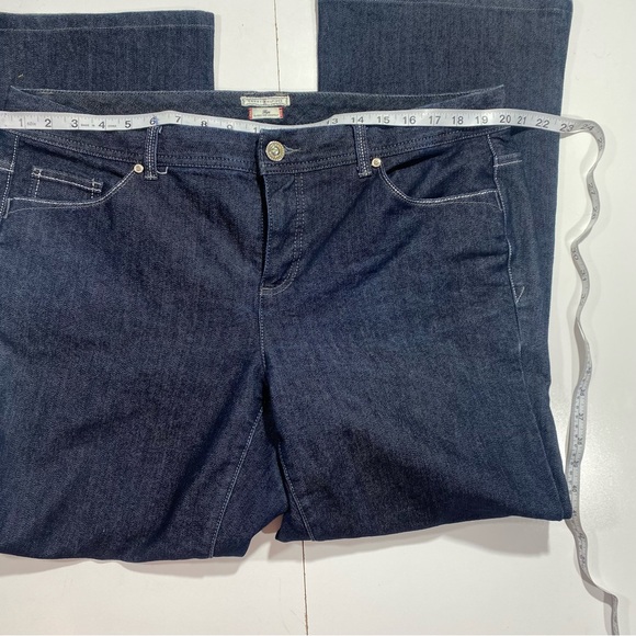 Tommy Hilfiger Hope Classic Rise & Bootcut Embroidered Back Pocket Jeans Size 16 - Picture 12 of 13